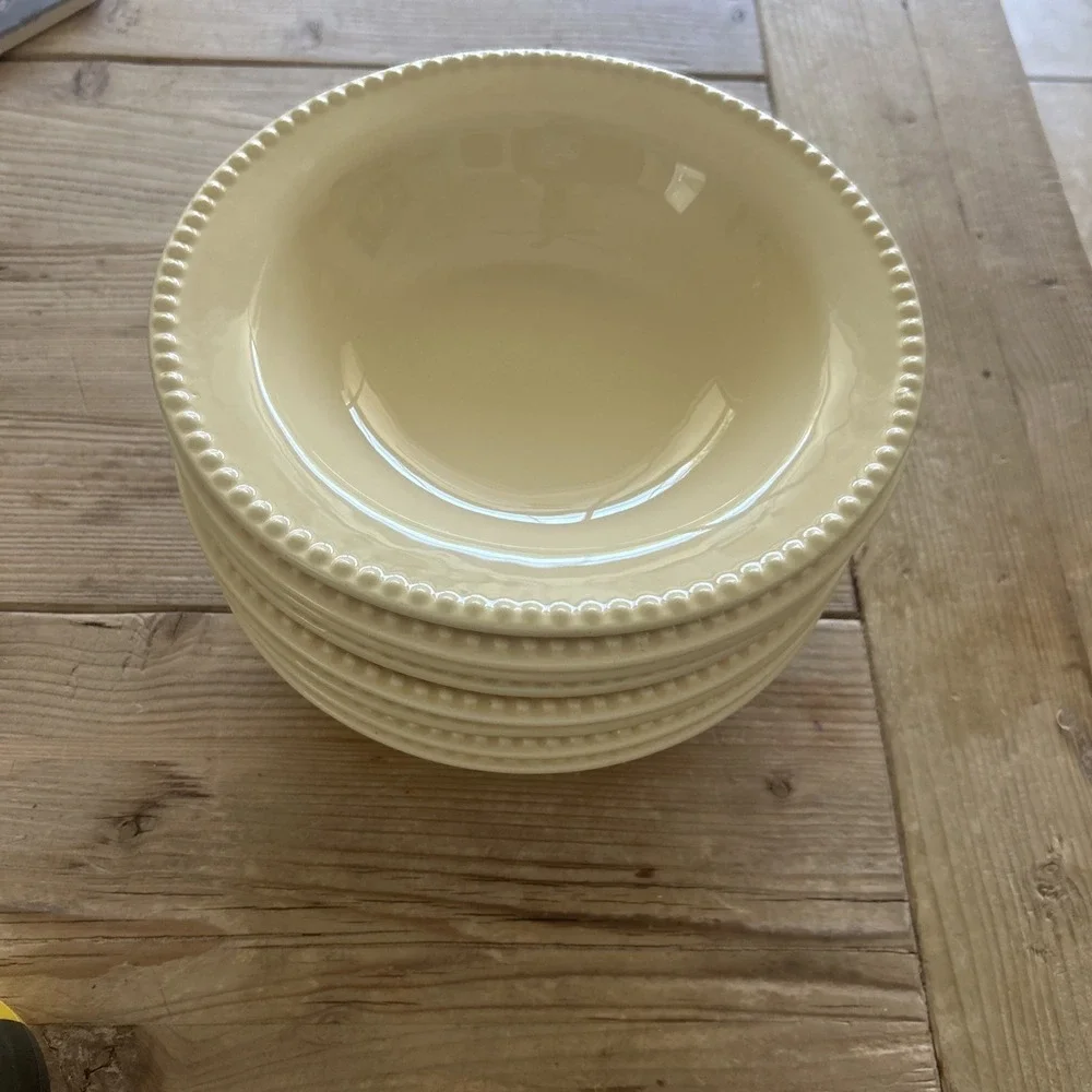 Lot Of 8 Pottery‎ Barn Emma Beaded Stoneware Bowl Scalloped Rim Yellow 9 3/4